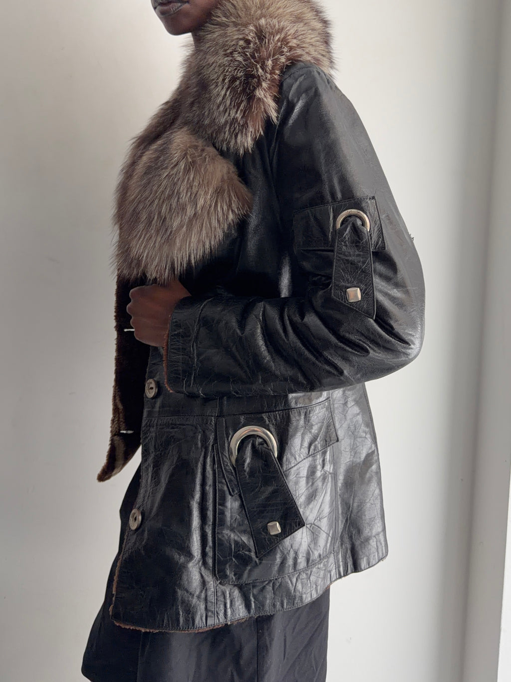 Real leather jacket with real fur collar