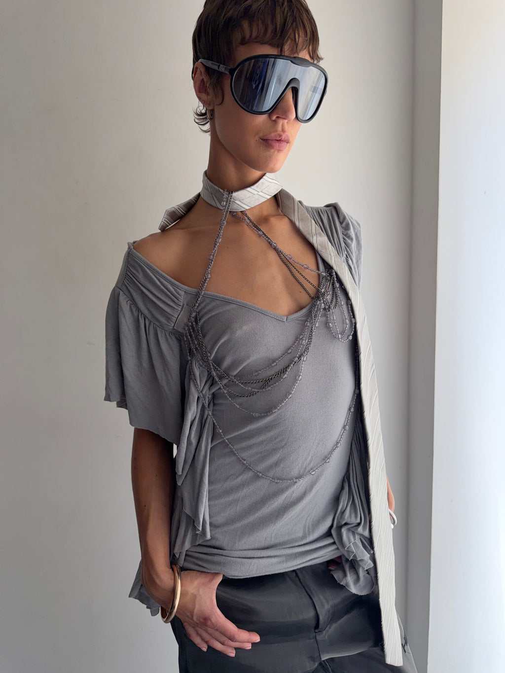 blouse with chains