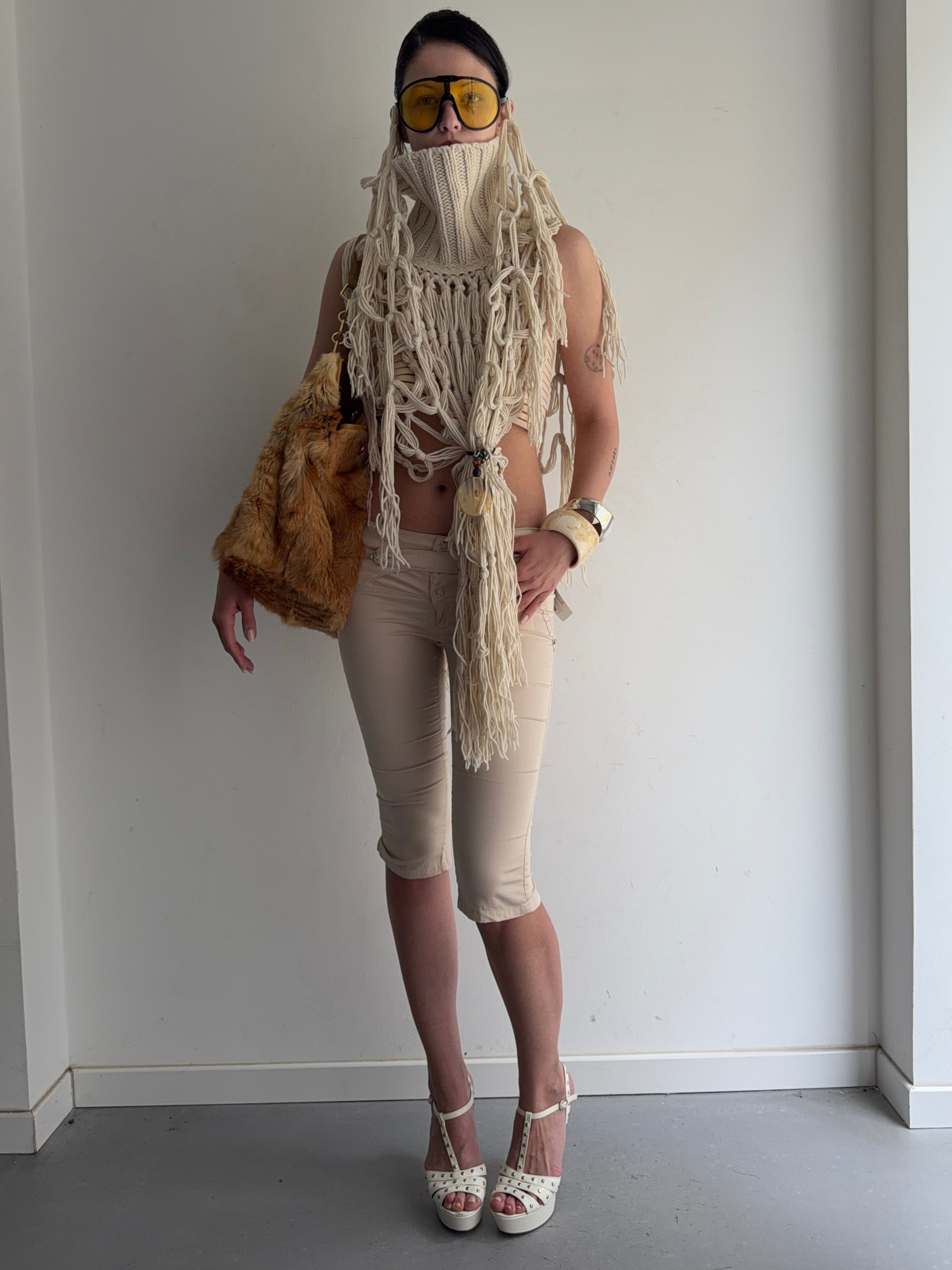 set(capris and top)