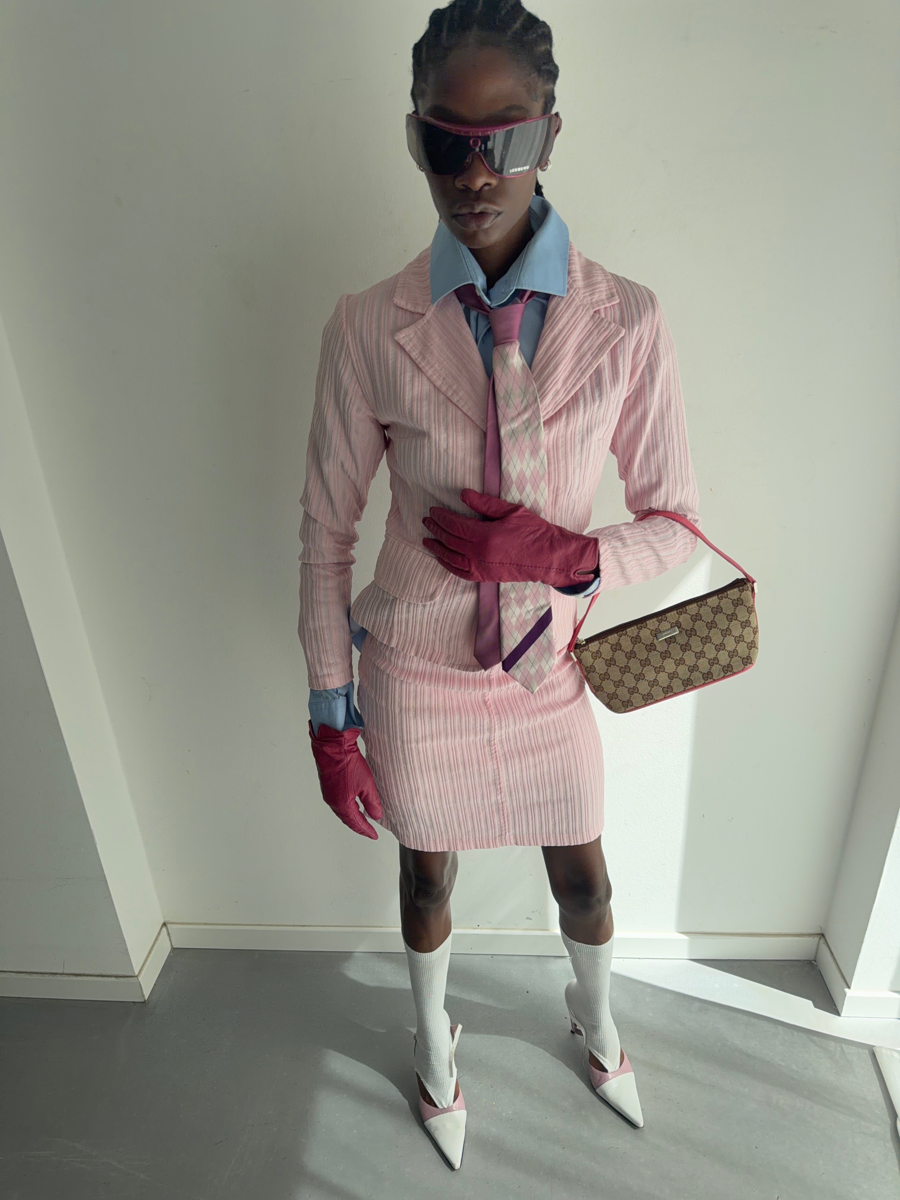 costume