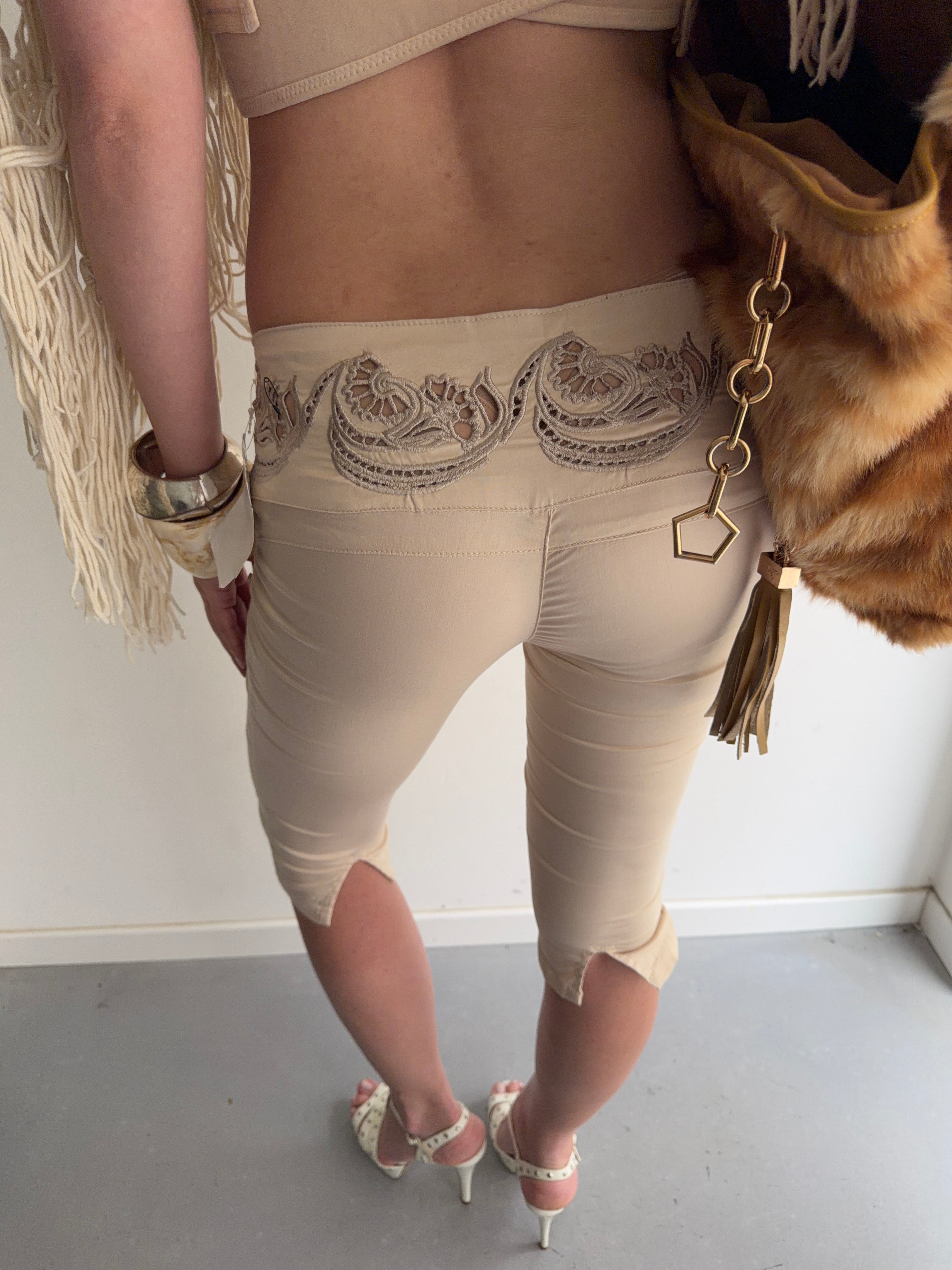 set(capris and top)