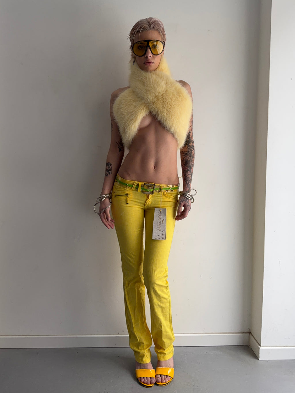 pants with belt