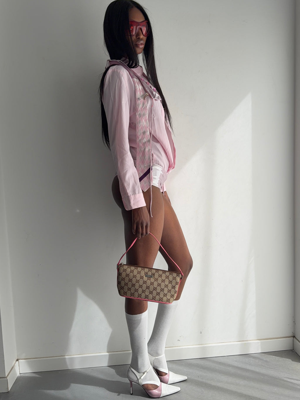 pink shirt