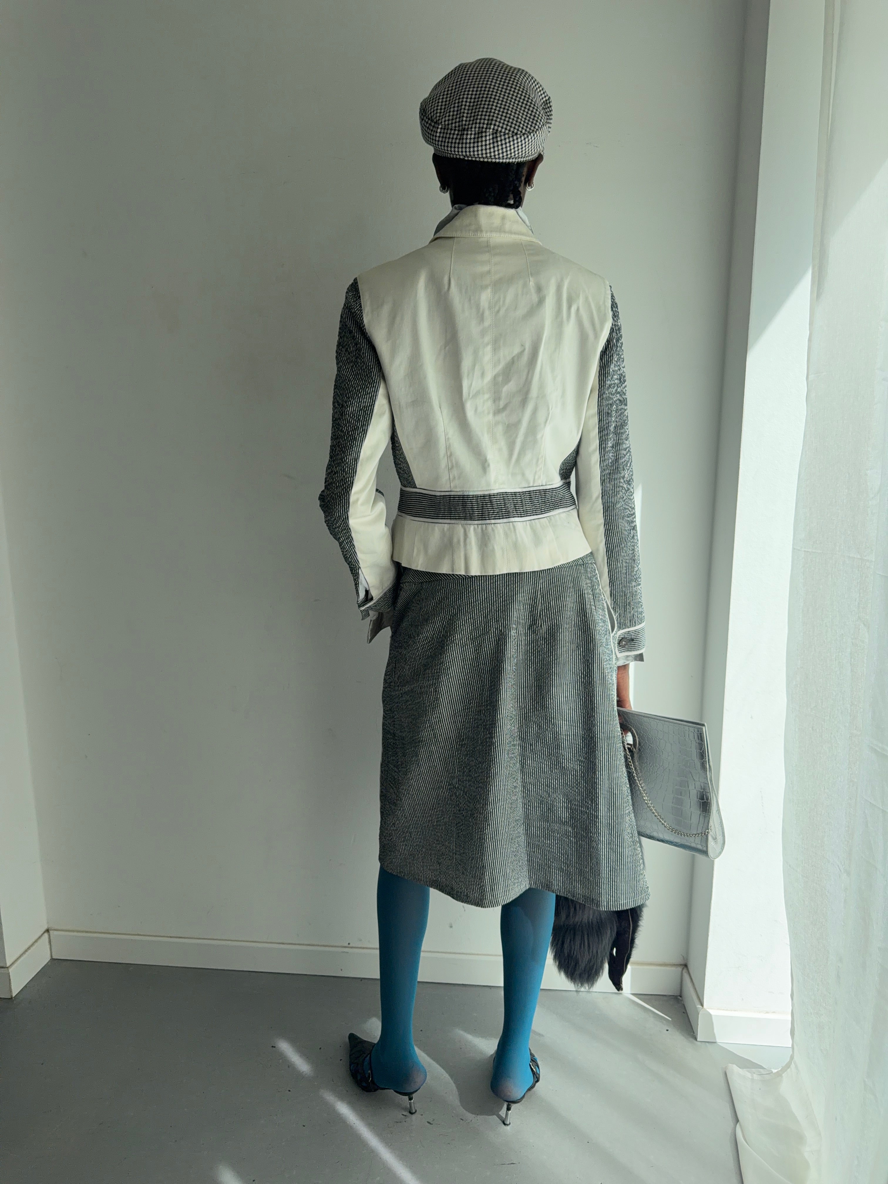 costume