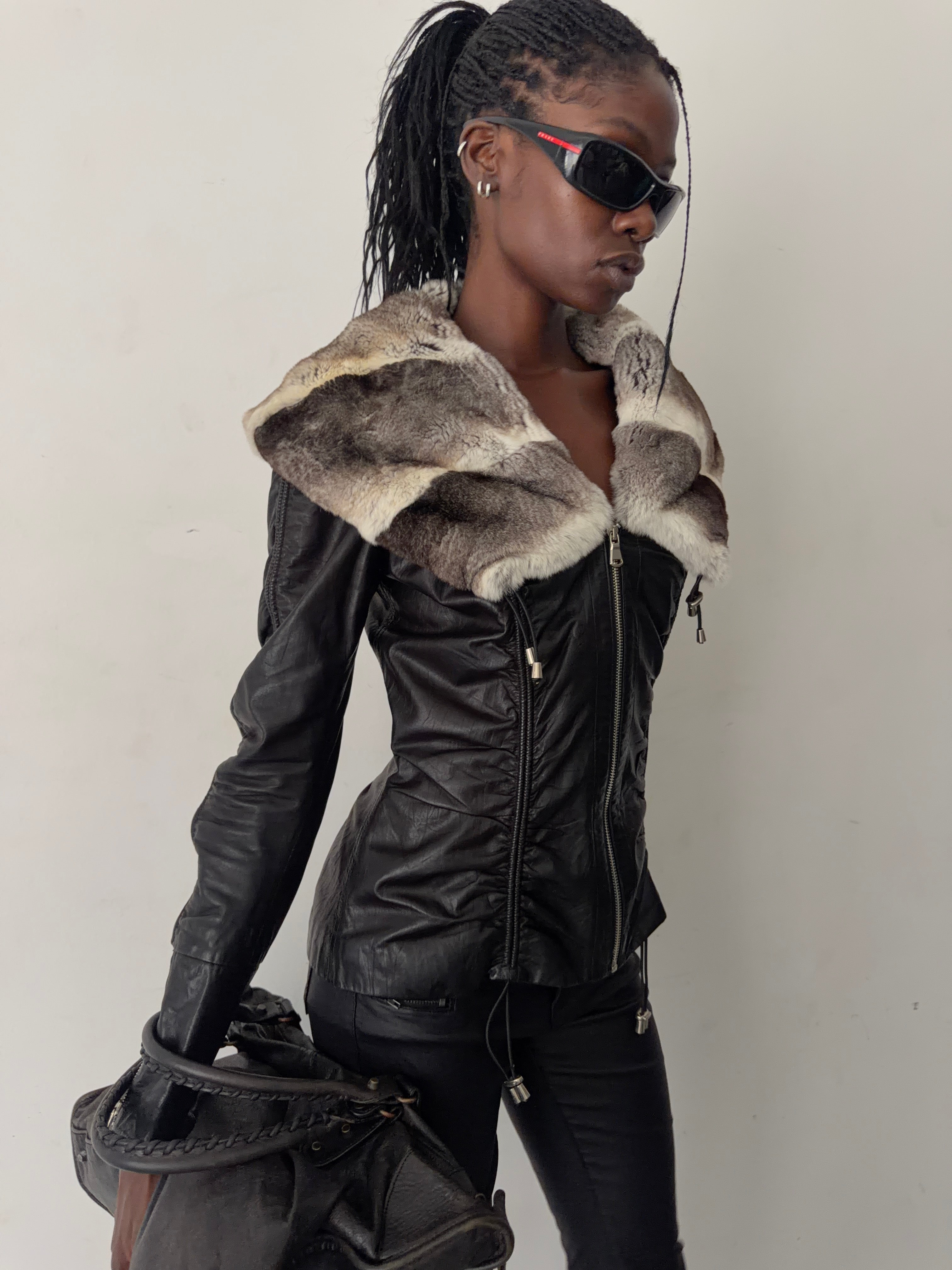 real leahter jacket with real fur collar (M)