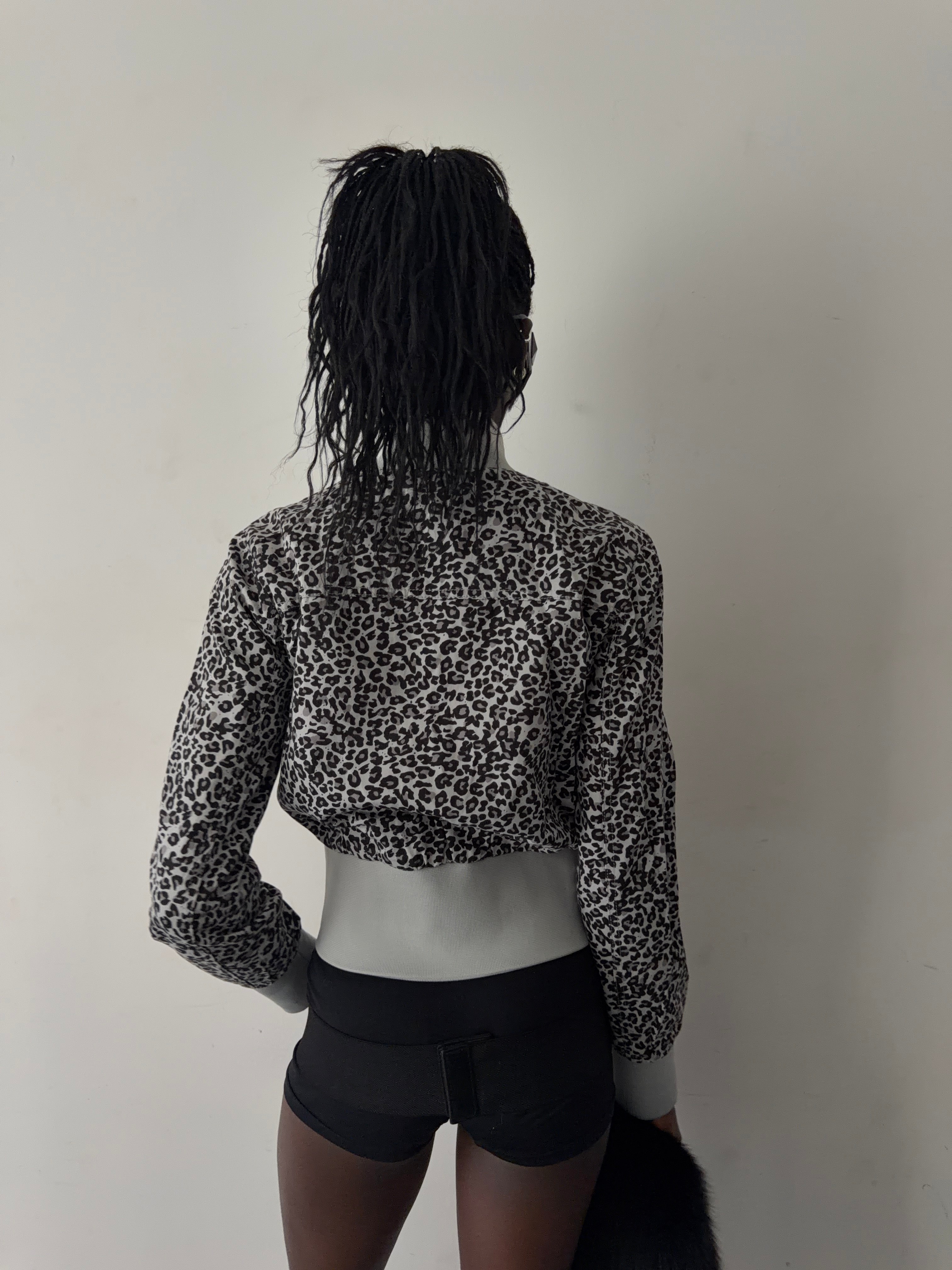 leo jacket (s)